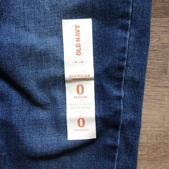 4/$25 Old Navy Size 0 ladies jeans - Picture 2 of 12